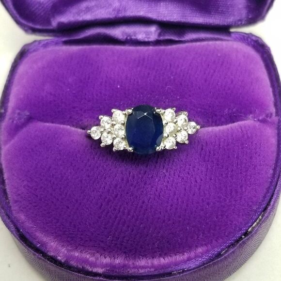 Vintage Sterling Silver Blue Oval Rhinestone Ring, Size 6 Band, Cluster Cocktail - Picture 3 of 9